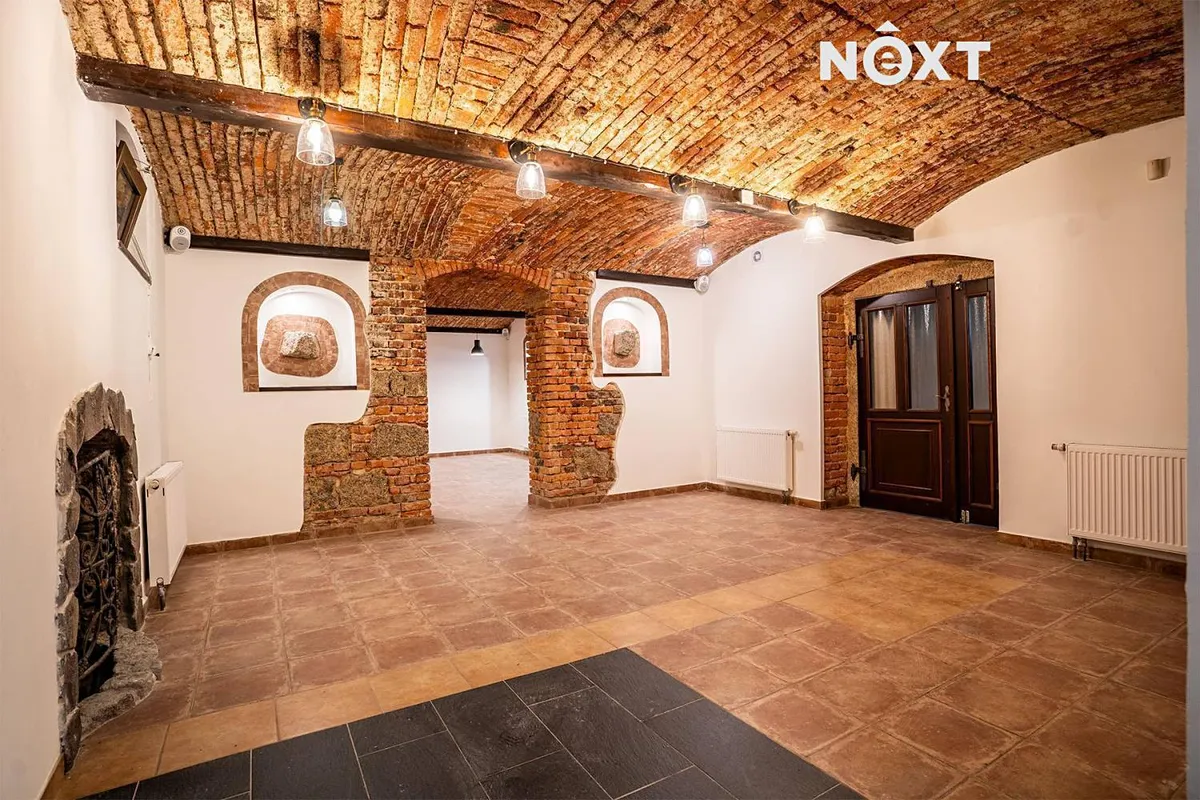 Prodej obchodního prostoru 204 m²
